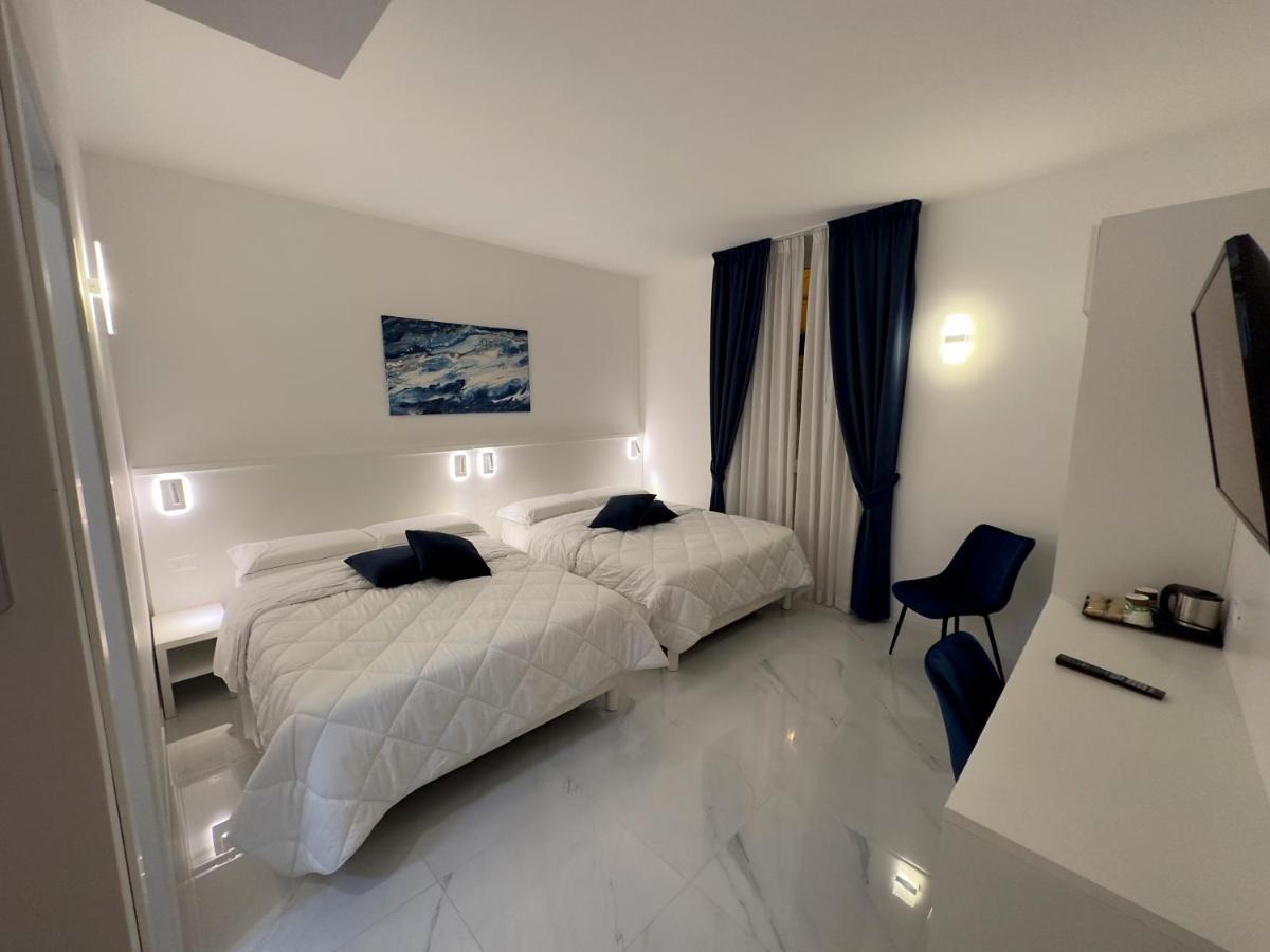 Hotel Smart Cruise Civitavecchia Eksteriør billede
