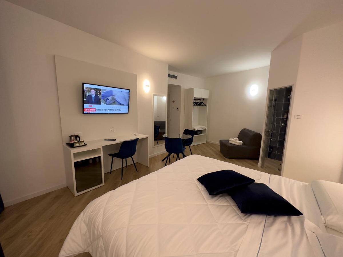 Hotel Smart Cruise Civitavecchia Eksteriør billede